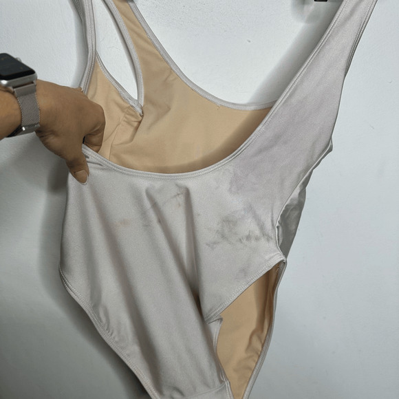 PRIVATE PARTY Holiday In The Sun One Piece Swimsuit white low back cheeky M/L - Picture 6 of 7